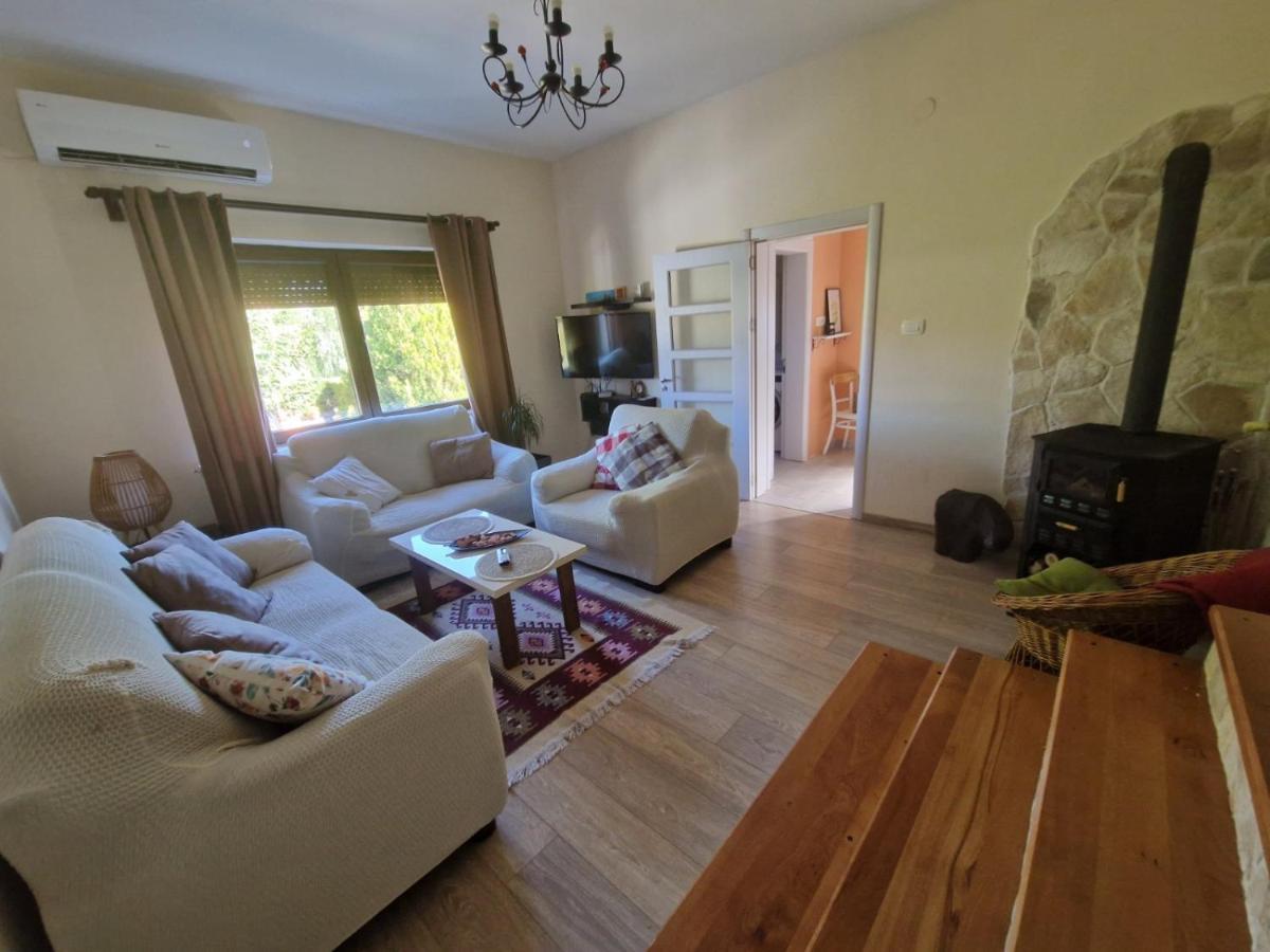 شقة House 11 Nikšić المظهر الخارجي الصورة